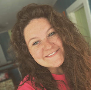 Meet your Posher, Claire